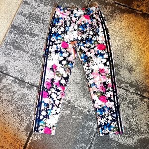 Art Class Floral Pants!